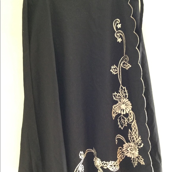 Polyester /Cotton  blend wrap skirt - Picture 2 of 8